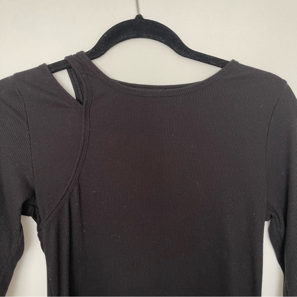 Ribbed Long Sleeve Tee - Picture 5 of 5